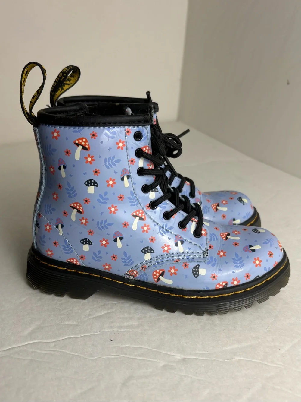 Dr. Martens Toddler 1460 Patent Woodland Lace Up Boots Size 10